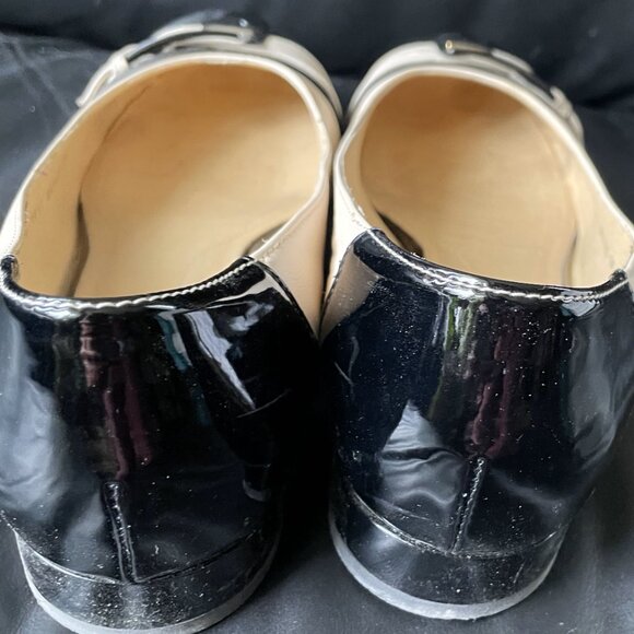 Stylish Leather and Patent Ladies shoes - Picture 2 of 6